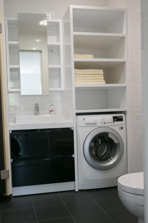 Paernu Lubja Apartments Bagian luar foto