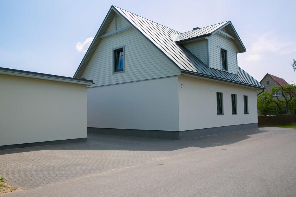 Paernu Lubja Apartments Bagian luar foto